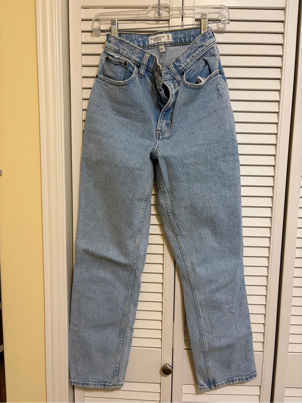 Abercrombie 90s high rise Straight